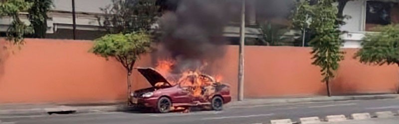 Incendio vehicular en Cali